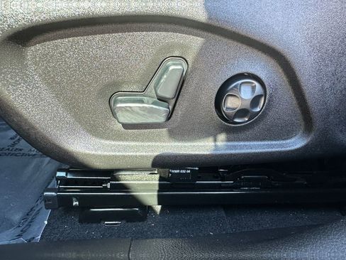 Used 2020 Jeep Renegade Altitude image 10