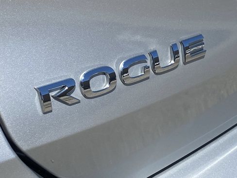 Certified 2020 Nissan Rogue S FWD image 5