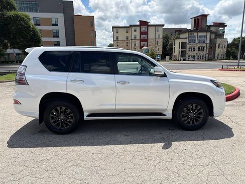 Used 2023 Lexus GX 460 Premium w/ Premium Package AWD/4WD image 6