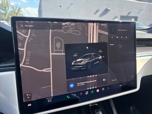 Used 2022 Tesla Model S Plaid AWD/4WD image 19