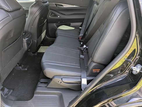 Certified 2026 INFINITI QX60 Luxe w/ Family Package AWD/4WD image 26