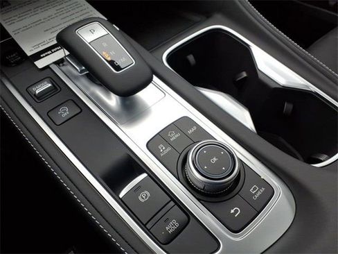 New 2026 INFINITI QX60 Luxe w/ Family Package image 16