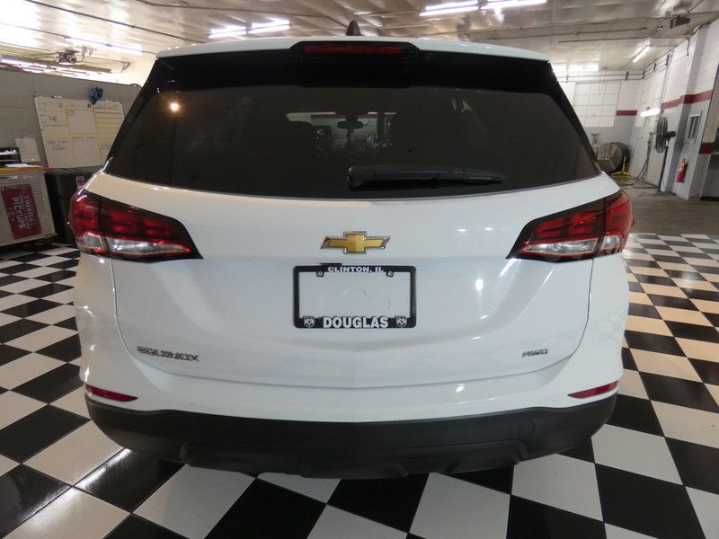 Used 2023 Chevrolet Equinox LS w/ LS Convenience Package AWD/4WD image 5