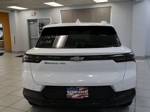 New 2026 Chevrolet Equinox EV LT image 9