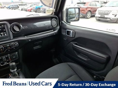 Used 2021 Jeep Wrangler Unlimited Sport w/ Technology Group image 18