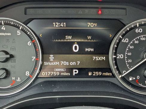 Used 2025 Mitsubishi Outlander SE image 19