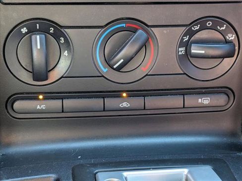 Used 2005 Ford Mustang GT image 14