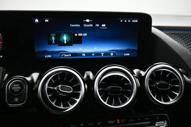 Used 2025 Mercedes-Benz GLA 250 image 15