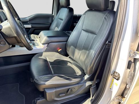 Used 2019 Ford F150 Lariat w/ Equipment Group 502A Luxury AWD/4WD image 19