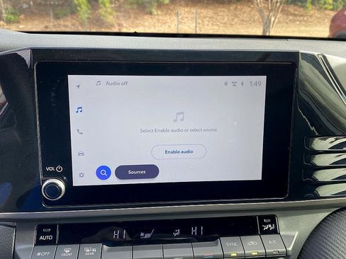 Certified 2025 Toyota Camry SE image 17