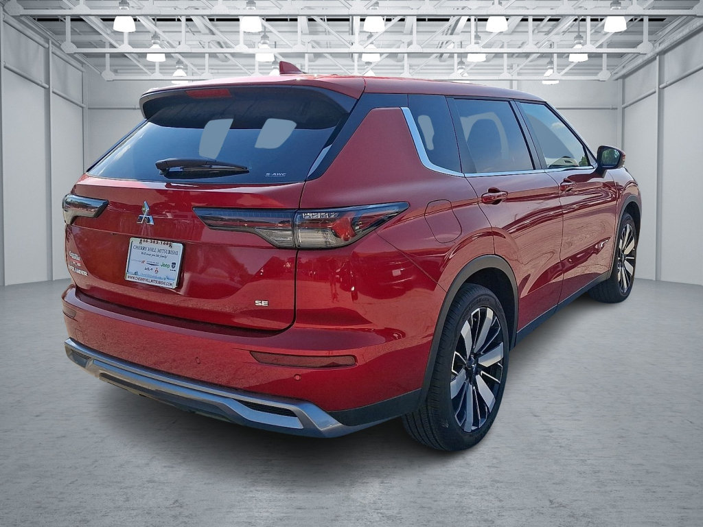 Used 2025 Mitsubishi Outlander SE AWD/4WD image 5