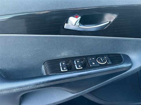 Used 2019 Kia Sorento EX image 21