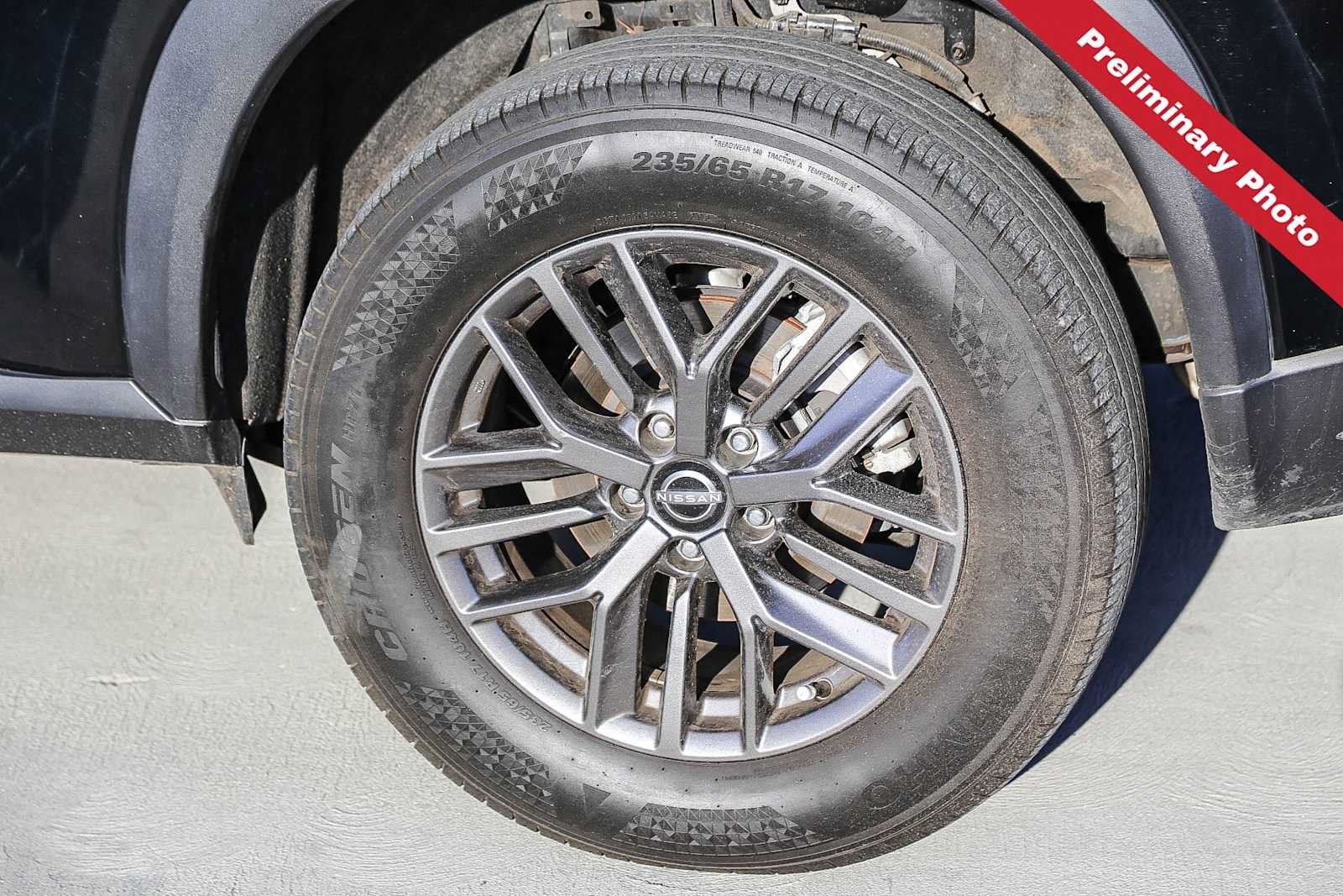 Used 2023 Nissan Rogue S AWD/4WD image 9