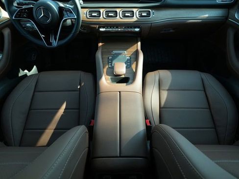 Certified 2025 Mercedes-Benz GLE 350 4MATIC image 25
