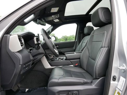Used 2026 Toyota Tundra Limited AWD/4WD image 13