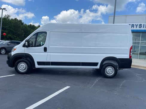 Used 2026 RAM ProMaster 2500 w/ Convenience Group FWD image 30