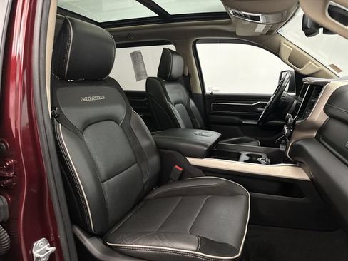 Used 2019 RAM 1500 Laramie AWD/4WD image 30