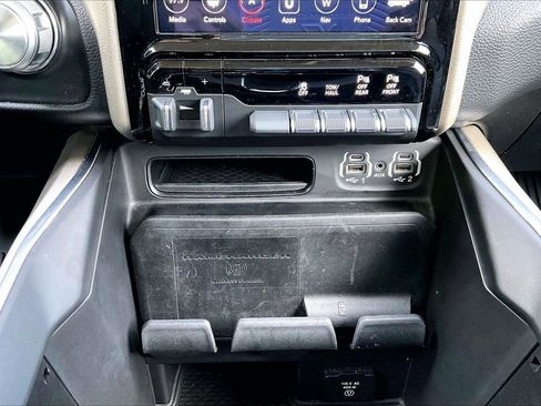 Certified 2020 RAM 1500 Laramie AWD/4WD image 17