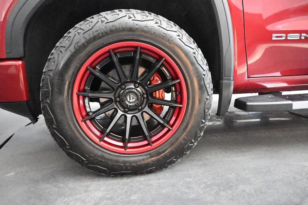 Used 2019 GMC Sierra 1500 Denali w/ Technology Package AWD/4WD image 15