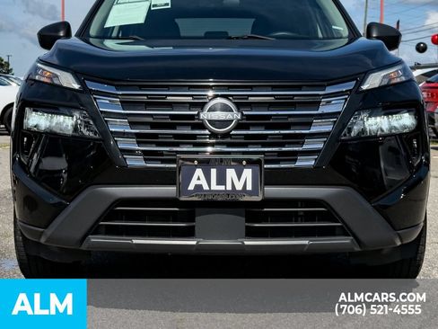 Used 2024 Nissan Rogue S FWD image 6