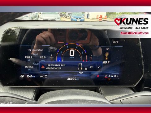 Used 2025 Chevrolet Equinox LT AWD/4WD image 17