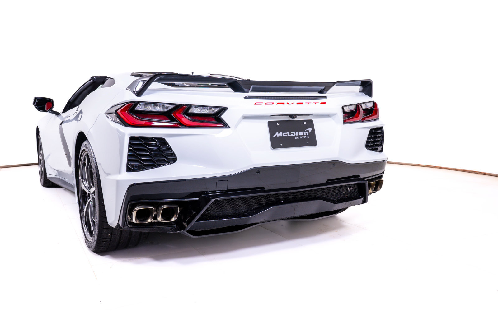 Used 2022 Chevrolet Corvette Stingray Premium Cpe w/ Z51 Performance Package RWD image 11