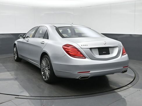 Used 2016 Mercedes-Benz S 550 4MATIC Sedan w/ Premium Package image 5