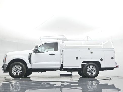 New 2025 Ford F350 XL w/ XL Chrome Package image 55