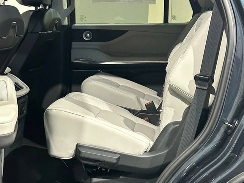 New 2026 Lincoln Navigator Reserve w/ Jet Appearance Package AWD/4WD image 49