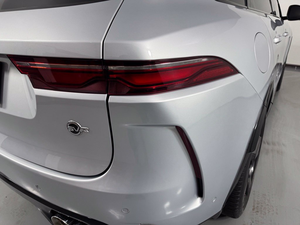Used 2023 Jaguar F-PACE SVR AWD/4WD image 7