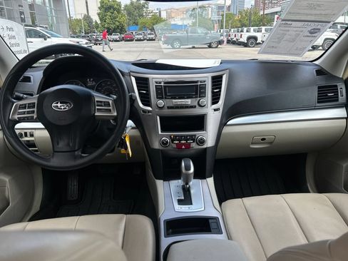 Used 2014 Subaru Outback 2.5i AWD/4WD image 12