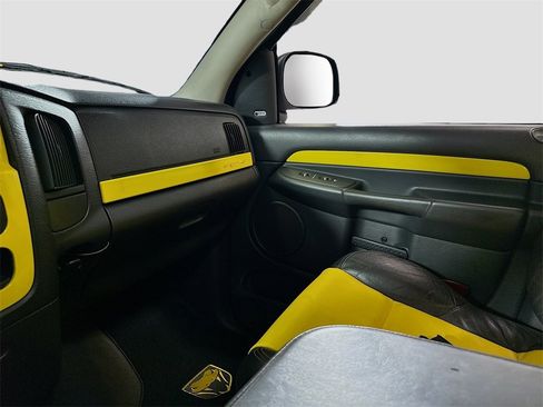 Used 2005 Dodge Ram 1500 Truck 2WD Quad Cab image 23