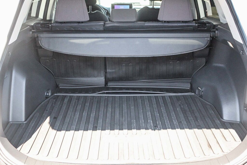 Certified 2025 Toyota RAV4 XLE AWD/4WD image 18