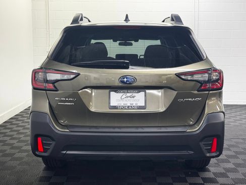 Used 2020 Subaru Outback Premium AWD/4WD image 6