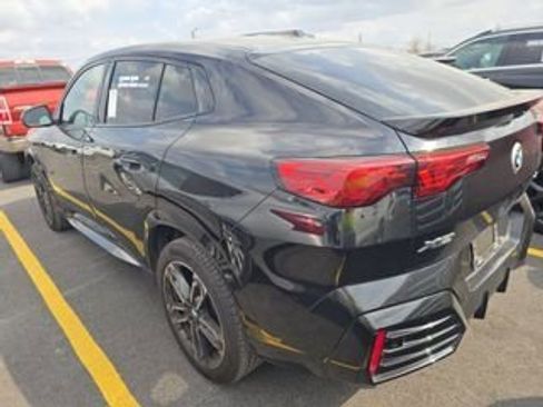 Used 2025 BMW X2 xDrive28i image 9