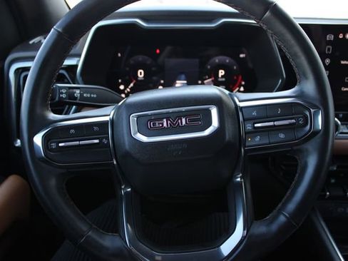Used 2024 GMC Canyon AT4 w/ AT4 Premium Package AWD/4WD image 13
