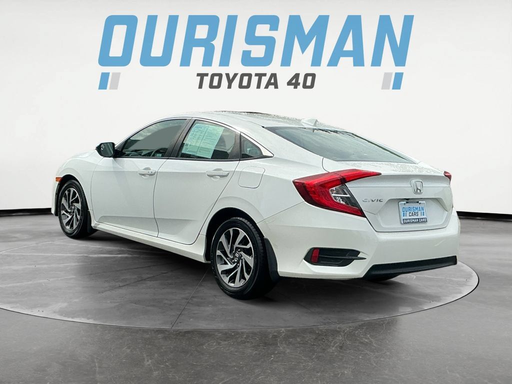 Used 2018 Honda Civic EX image 5