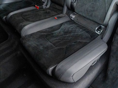 Used 2023 Lamborghini Urus Performante image 41