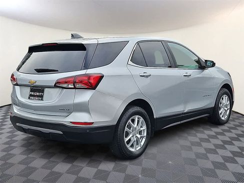 Used 2022 Chevrolet Equinox LT image 4