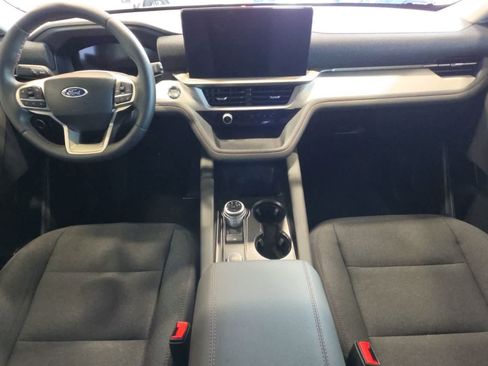 Used 2026 Ford Explorer Active AWD/4WD image 28