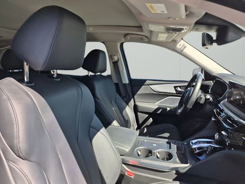 Used 2025 Acura MDX SH-AWD image 15