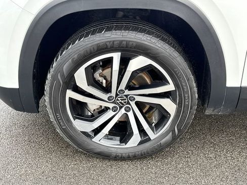 Certified 2023 Volkswagen Atlas SEL image 10