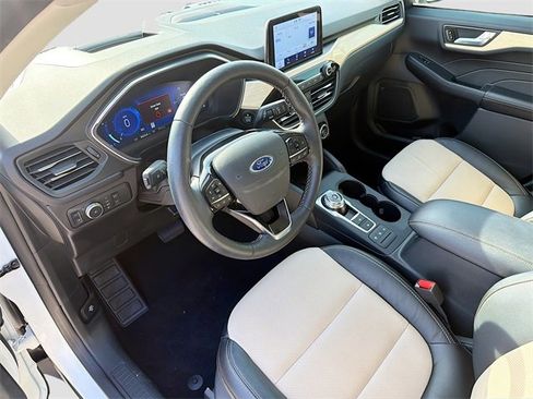 Used 2021 Ford Escape Titanium w/ Titanium Elite Package image 27