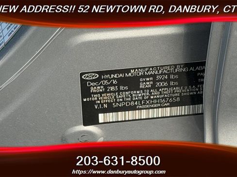 Used 2017 Hyundai Elantra SE FWD image 25