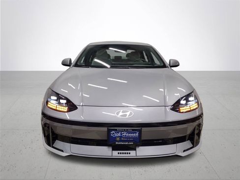 Certified 2025 Hyundai Ioniq 6 SEL image 3