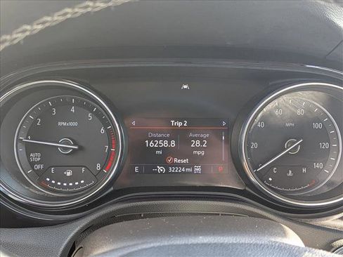 Used 2022 Buick Encore GX Select w/ Experience Buick Package image 11