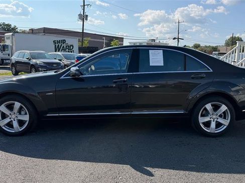 Used 2012 Mercedes-Benz S 550 4MATIC image 3