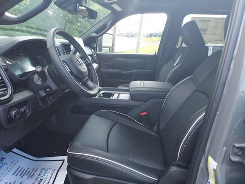 New 2026 RAM 3500 Limited AWD/4WD image 13