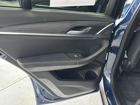 Certified 2023 BMW X4 xDrive30i w/ Premium Package image 15