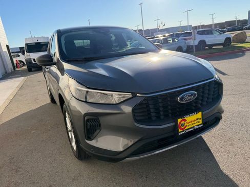 Used 2025 Ford Escape Active image 8